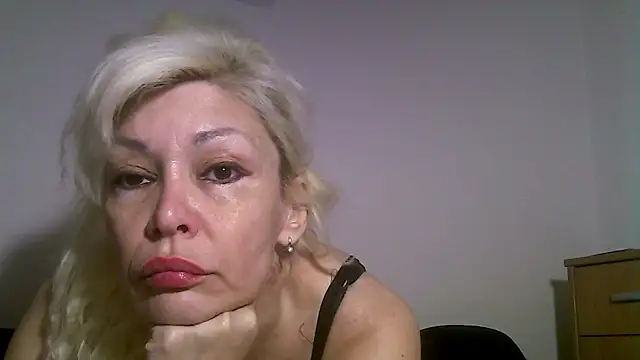 EvaaMina online show from 24, 4, 2026