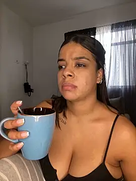 trianawhite online show from 28, 12, 2024