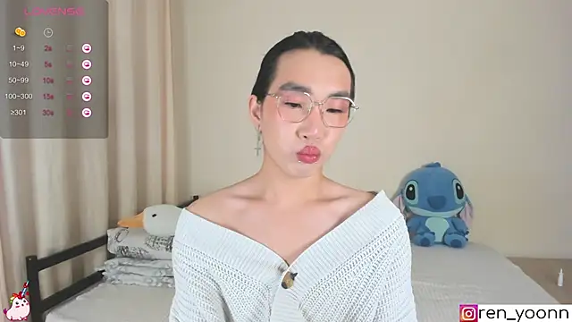 Snapshot of Ren_yoon chatting on 11, 9, 2025 Ren yoon online show from 11, 9, 2025