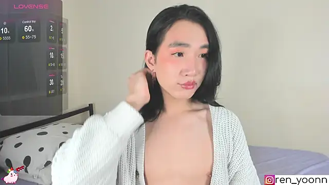 Snapshot of Ren_yoon chatting on 27, 11, 2025 Ren yoon online show from 27, 11, 2025