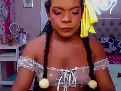 Snapshot of alexa_rodriicum chatting on 18, 10, 2025 alexa rodriicum online show from 18, 10, 2025