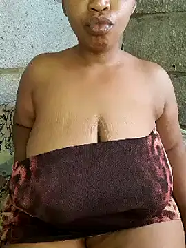 Snapshot of winterqueenx chatting on 10, 12, 2024 winterqueenx online show from 10, 12, 2024