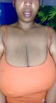 Snapshot of winterqueenx chatting on 10, 1, 2025 winterqueenx online show from 10, 1, 2025