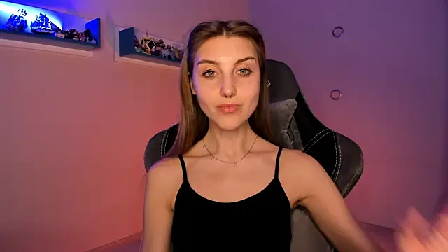 Snapshot of CassiaBlade1 chatting on 4, 2, 2025 CassiaBlade1 online show from 4, 2, 2025