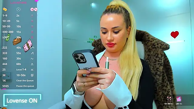 Snapshot of sassy_madeline chatting on 6, 1, 2025 sassy madeline online show from 6, 1, 2025