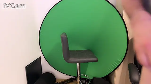 Snapshot of the-magic-dick77 chatting on 11, 2, 2026 the-magic-dick77 online show from 11, 2, 2026