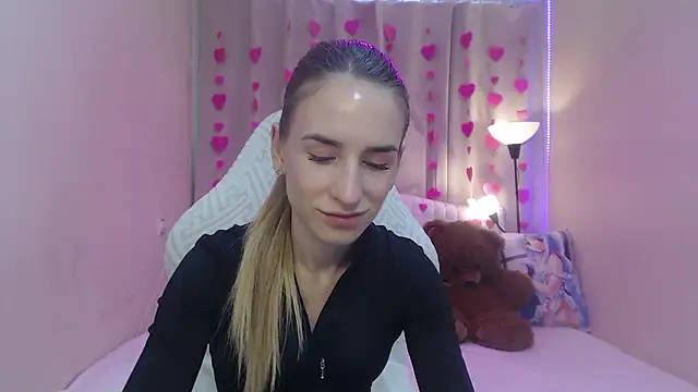 Snapshot of DeboraHorny chatting on 9, 2, 2026 DeboraHorny online show from 9, 2, 2026