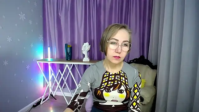 Snapshot of queen_a_n_i chatting on 29, 10, 2025 queen a n i online show from 29, 10, 2025