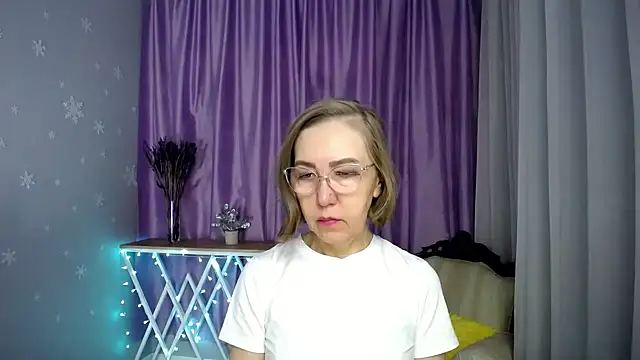 queen a n i online show from 21, 3, 2026