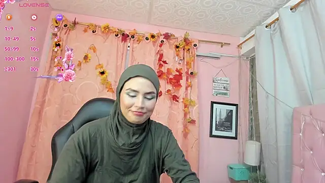 Snapshot of DarshaKhemu chatting on 21, 11, 2025 DarshaKhemu online show from 21, 11, 2025