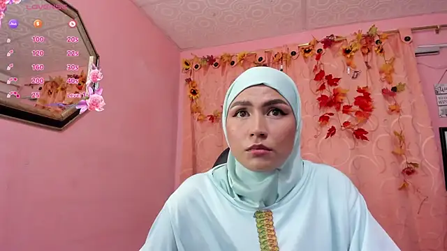 Snapshot of DarshaKhemu chatting on 13, 12, 2025 DarshaKhemu online show from 13, 12, 2025