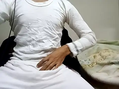 Snapshot of SizeRecall chatting on 13, 12, 2025 SizeRecall online show from 13, 12, 2025