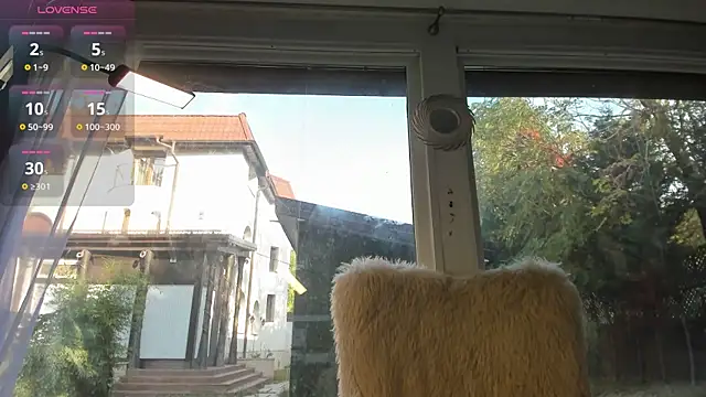 Snapshot of Naila18 chatting on 22, 10, 2025 Naila18 online show from 22, 10, 2025