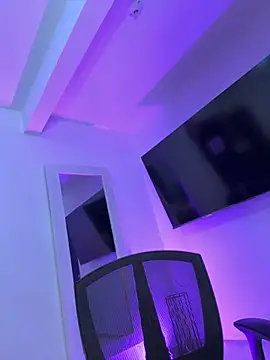 Snapshot of kem_hott chatting on 14, 10, 2025 kem hott online show from 14, 10, 2025