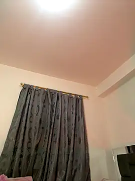 Snapshot of kem_hott chatting on 17, 12, 2025 kem hott online show from 17, 12, 2025