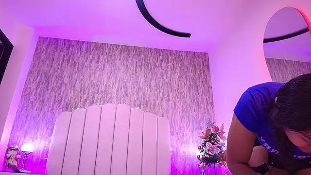 lay navas online show from 24, 11, 2025