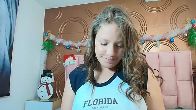 Snapshot of valeriaa19 chatting on 23, 11, 2025 valeriaa19 online show from 23, 11, 2025