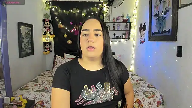 Snapshot of kimgodoy chatting on 17, 12, 2025 kimgodoy online show from 17, 12, 2025