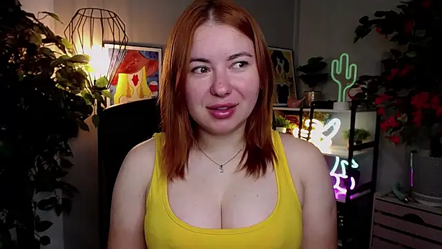 Snapshot of LAYLAxSTAR chatting on 16, 9, 2025 LAYLAxSTAR online show from 16, 9, 2025