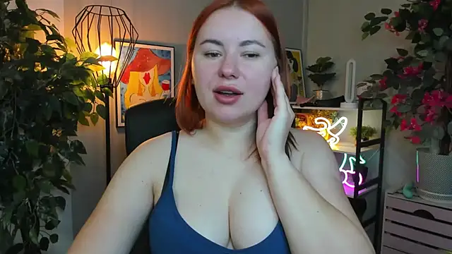 Snapshot of LAYLAxSTAR chatting on 14, 10, 2025 LAYLAxSTAR online show from 14, 10, 2025