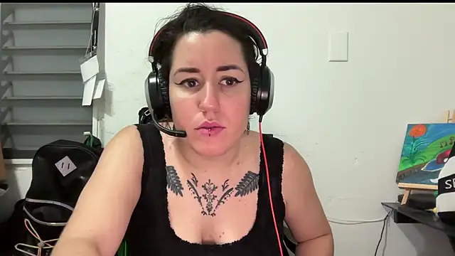 Snapshot of poppergirl69 chatting on 9, 12, 2024 poppergirl69 online show from 9, 12, 2024