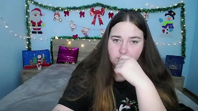 Snapshot of XX_Daniella_XX chatting on 12, 12, 2024 XX Daniella XX online show from 12, 12, 2024