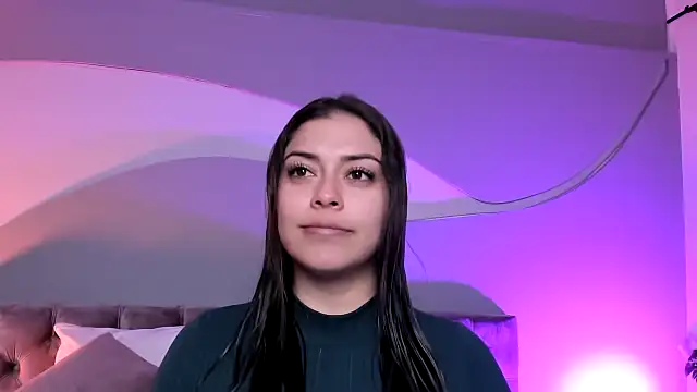 Nicolle W online show from 20, 3, 2025