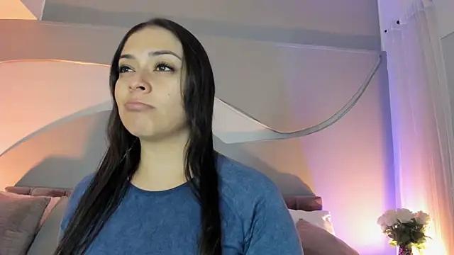 Nicolle W online show from 16, 2, 2026