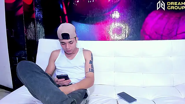 Snapshot of SecretsParty chatting on 11, 9, 2025 SecretsParty online show from 11, 9, 2025