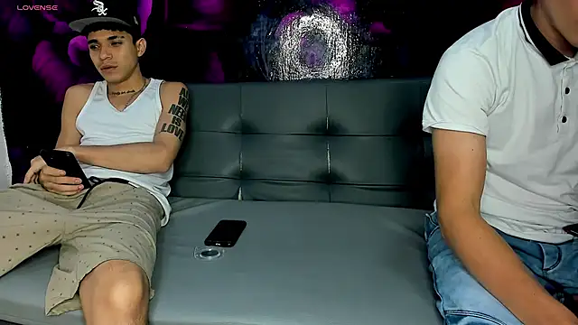 Snapshot of SecretsParty chatting on 10, 10, 2025 SecretsParty online show from 10, 10, 2025