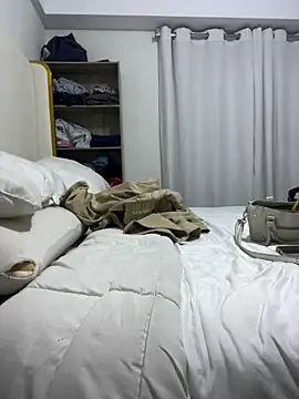 Snapshot of DulceMya6 chatting on 19, 10, 2025 DulceMya6 online show from 19, 10, 2025