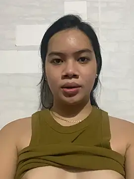 Snapshot of Hebefemme chatting on 1, 3, 2025 Hebefemme online show from 1, 3, 2025