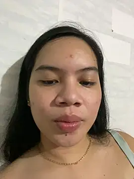 Snapshot of Hebefemme chatting on 9, 3, 2025 Hebefemme online show from 9, 3, 2025
