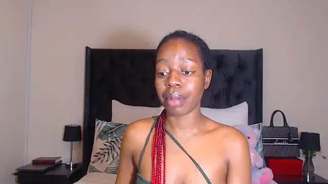 Snapshot of Sexynaughty_Gal chatting on 1, 1, 2025 Sexynaughty Gal online show from 1, 1, 2025