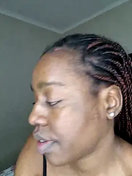 Sexynaughty Gal online show from 9, 4, 2026