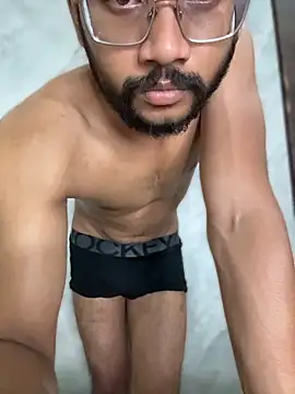 Snapshot of rajkumarratho chatting on 20, 5, 2026 rajkumarratho online show from 20, 5, 2026