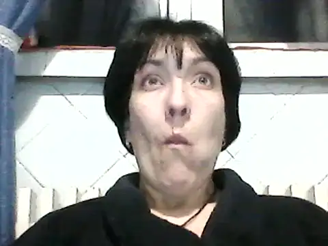 Snapshot of SunnyAmorre chatting on 5, 3, 2025 SunnyAmorre online show from 5, 3, 2025