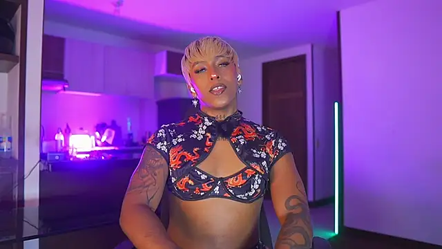 AmberRaus online show from 11, 11, 2025