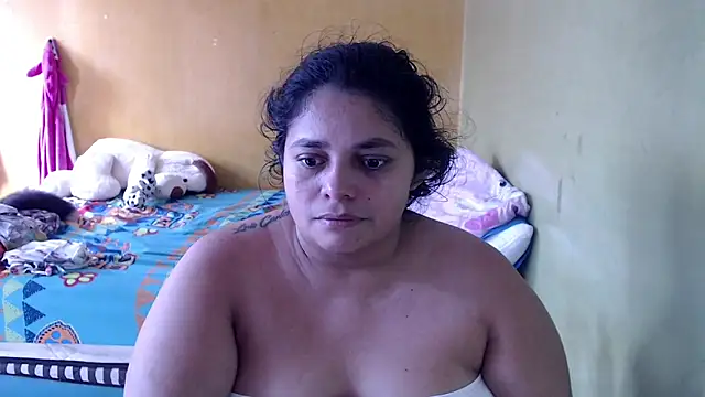 Snapshot of yulieth_bbw chatting on 17, 4, 2026 yulieth bbw online show from 17, 4, 2026