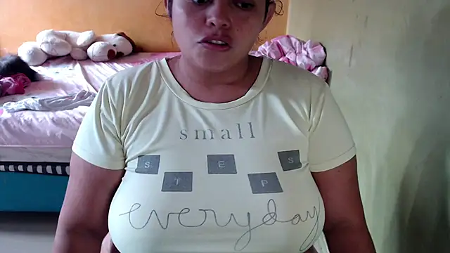 Snapshot of yulieth_bbw chatting on 30, 5, 2026 yulieth bbw online show from 30, 5, 2026