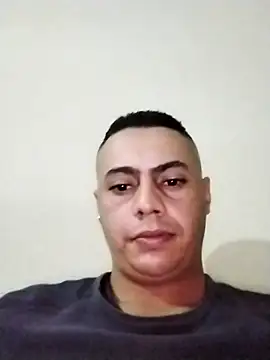 Snapshot of Iml22m chatting on 2, 12, 2025 Iml22m online show from 2, 12, 2025