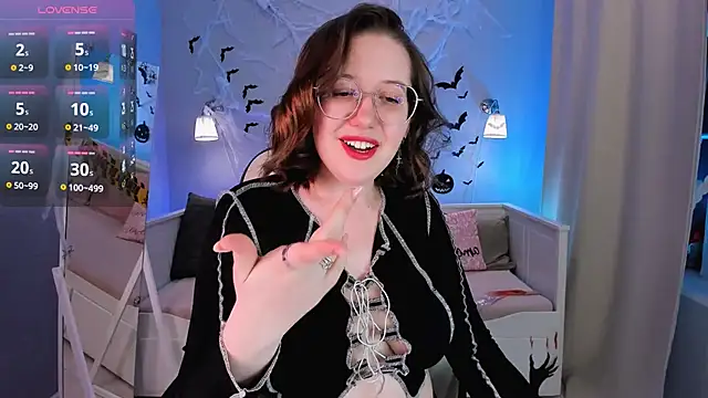 Snapshot of Charmy_Gracy chatting on 29, 10, 2025 Charmy Gracy online show from 29, 10, 2025