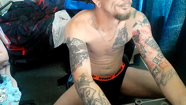 Snapshot of robvegas274 chatting on 27, 11, 2025 robvegas274 online show from 27, 11, 2025