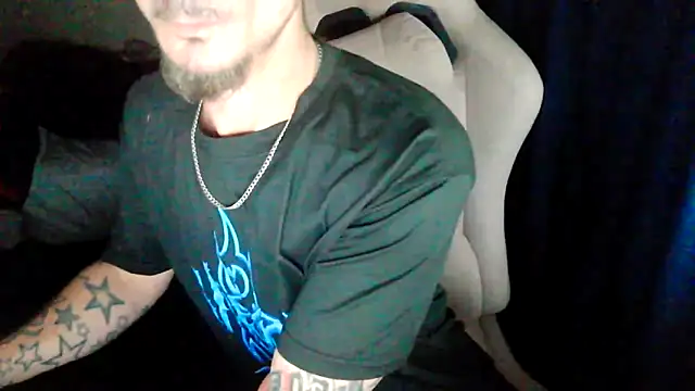 Snapshot of robvegas274 chatting on 28, 11, 2025 robvegas274 online show from 28, 11, 2025