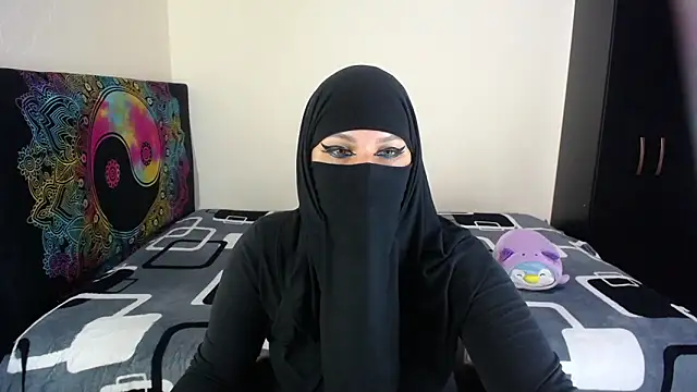 evelyn  salah online show from 26, 3, 2026