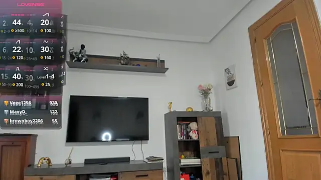 Snapshot of adellle chatting on 4, 12, 2024 adellle online show from 4, 12, 2024