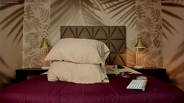 Scarleett 22 online show from 19, 3, 2026