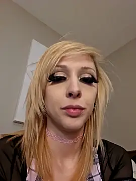 AmethystFoxx online show from 17, 2, 2025