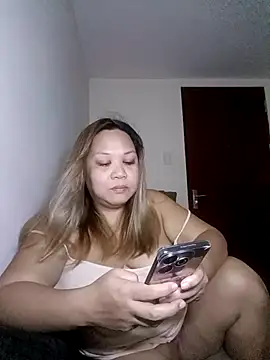 Snapshot of Sweet_asian_kylie chatting on 1, 3, 2025 Sweet asian kylie online show from 1, 3, 2025