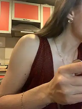Snapshot of SeducingYoghourt chatting on 24, 12, 2024 SeducingYoghourt online show from 24, 12, 2024